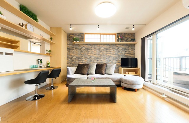 Hotel in the center of Sapporo, completely private house/free parking/ 3 min. walk from Subway 24jo Station