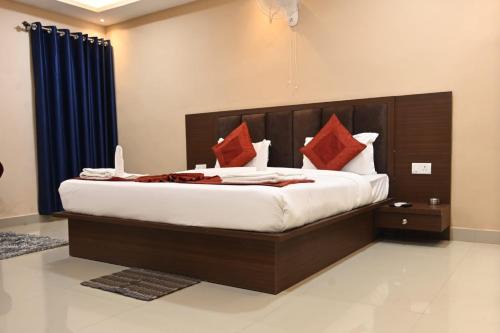 Hotel Jhanki Residency Near Kashi Temple