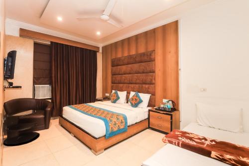 Hotel O" Delhi-Near Karol Bagh Metro Station