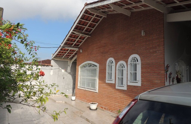 Casa 1 Suite y 2 Habitaciones - Jd. Suarão - Itanhaém
