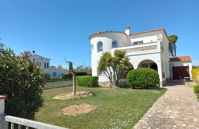 Casa Amfora 17 - barbacoa, wifi, gran terreno, parking. Costa Brava