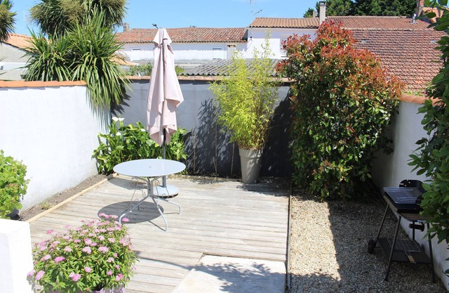 Casa en el centro, garaje, acceso a internet, terraza, patio privado cerrado