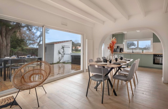 Casa para 8, con jacuzzi a 200m de la playa