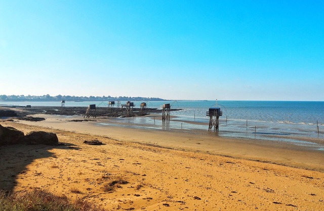 House for 8 450m from the beach in St Brevin l’Océan
