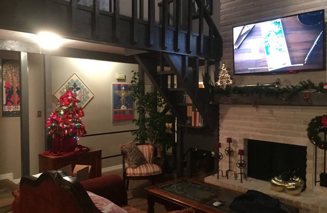 Casa llena de Música de Texas Memoralbilia y Decoración Highlightng de Texas Músicos