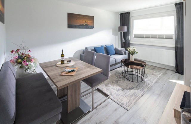 / HOUSE IDERHOFF - APARTMENT 43 /