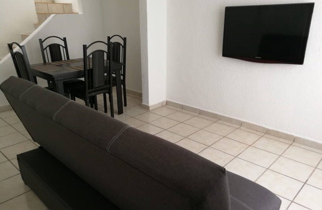 Casa en Cancún a 15min de la playa y aeropuerto, seguridad 24hrs.