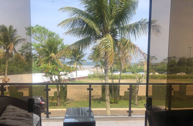 house in front of the sea