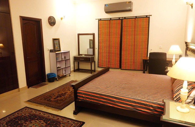 House Portion - Private Space {no-one living} @ DHA