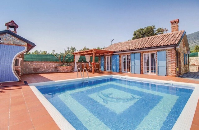 House Victoria 1 by Villas Guide