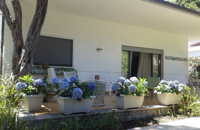 Mondello villa cerca del mar con jardín