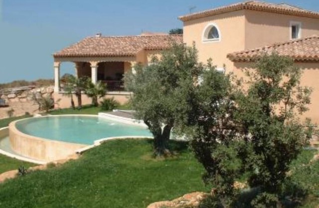 casa / villa / chalet - ROCHEFORT DU GARD
