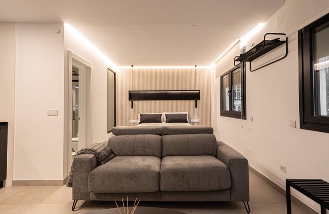 House with 4 Private Studios close to the Beach