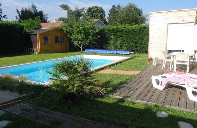 Casa con piscina en el corazón del viñedo.
