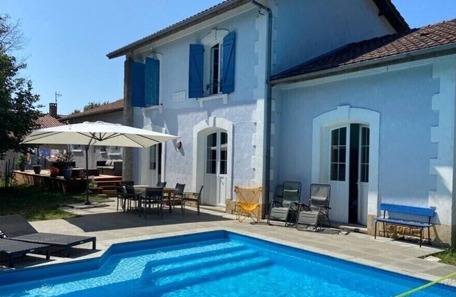 Casa con piscina / Landas / Surf / Cerca del océano / Rodeada de bosque
