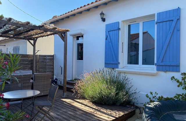 House With Terrace/Parking 300m From The Beach