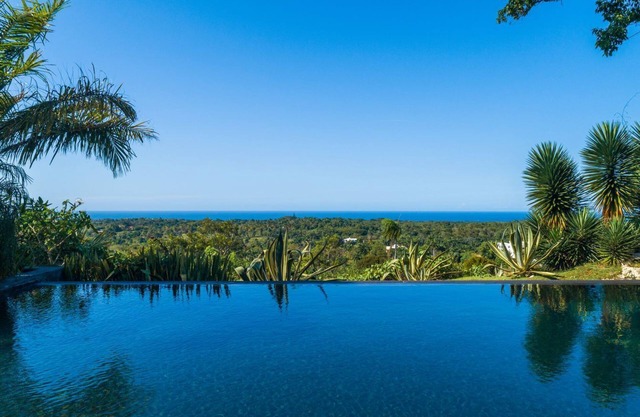 Huge Waterfall-Pool Villa with Jet Tub & 180° Oceanview
