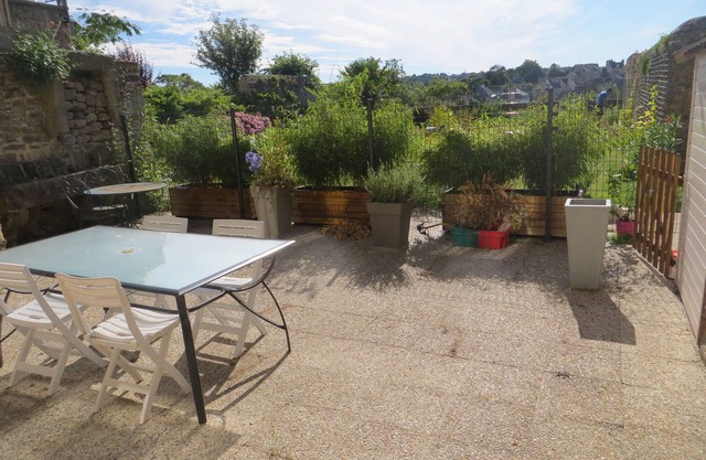 Hiper centro, de una planta con gran terraza tranquila en las murallas.