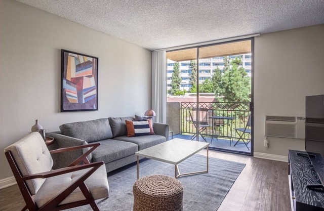 Ideal Westwood 1BR w/ Gym, nr. UCLA/Medical Center by Blueground