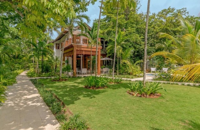 Idle Awhile Villa - Naseberry 3-Bedroom Villa