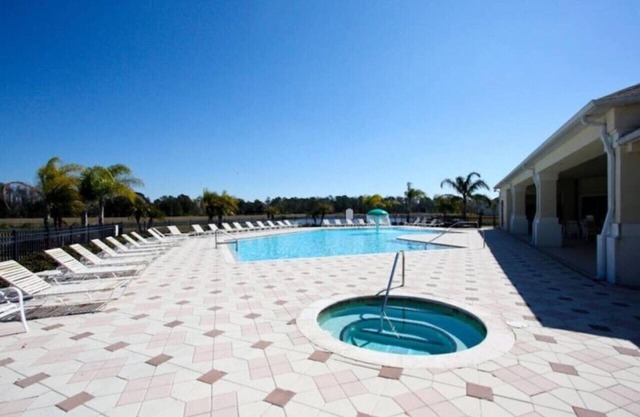 Immaculate 4 bed /3 bath pool & spa home