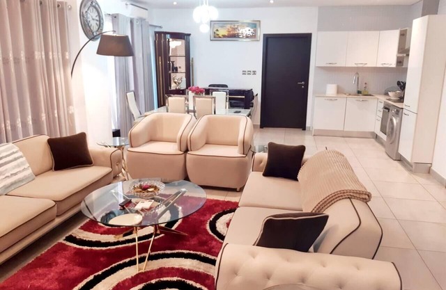Immaculate Beauty Gem-5 Star Location- Pools - Gym