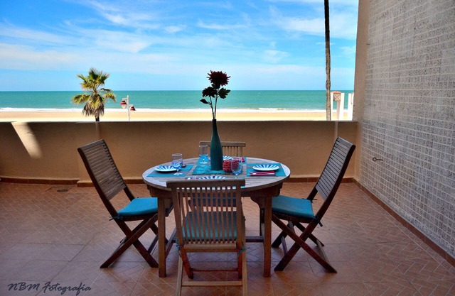 Impressive frontal beach apartment with big terrac