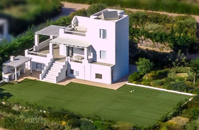 Impressive Naxos Villa | 5 Bedrooms | Villa Nunnally | Spacious Outdoor Area | Pyrgaki
