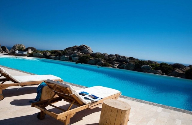 Impresionante villa a 3 minutos de Super Paradise Beach, gran piscina privada y vistas panorámicas al mar