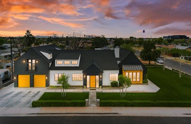 IN DT Gilbert - 4500 Sqft Luxury Estate w/ Casita