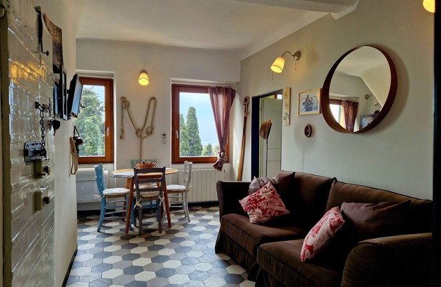 In Golfo Paradiso with sea view five minutes from the beach, with parking
