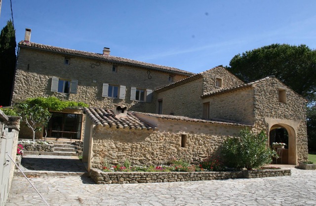 Cortijo multicentenario situado a los pies del Mont Ventoux
