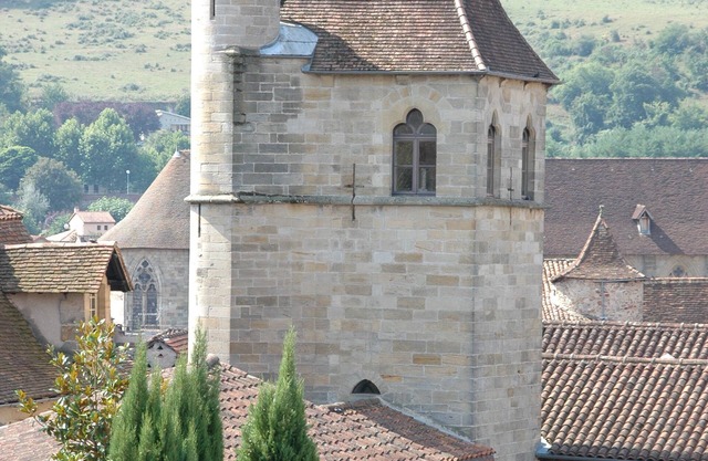 En Quercy, Lot, piscina climatizada, servicios de alta gama.