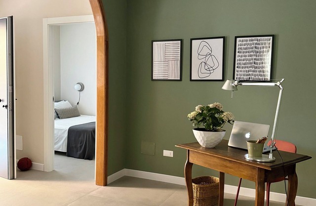 In the center brand new elegant apartment with parking in the private garden