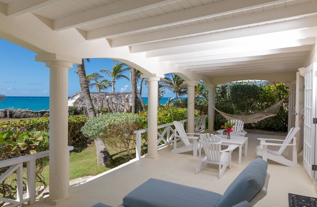 Inchcape Seaside Villas right on Silver Sands Beach - House Sunset downstairs