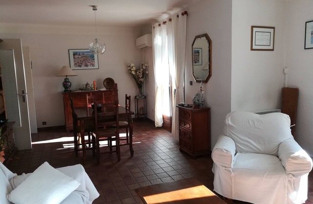 villa independiente con jardín de una planta
