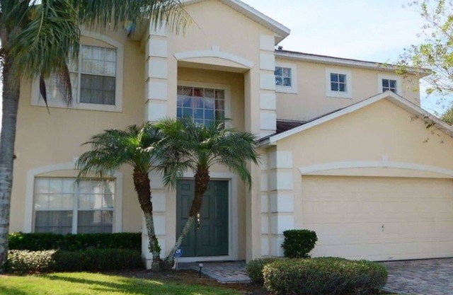 ¡Casa de 4 dormitorios con piscina privada de Disney Orlando con hermosa vista al agua, bañera de hidromasaje y terraza al aire libre!