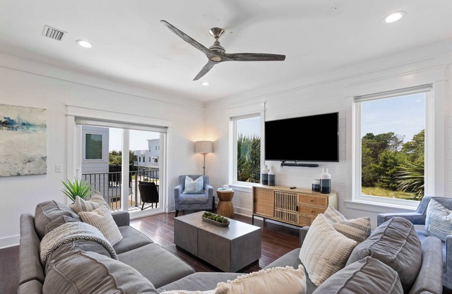 Inlet Beach Retreat | Golf Cart, Bikes + Pool