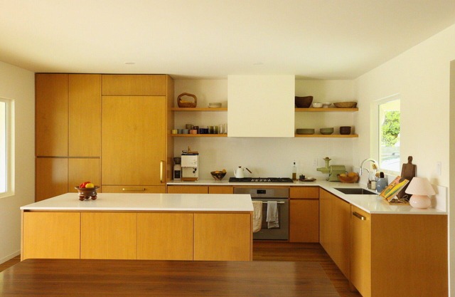 Inspiring centrally-located 4-bedroom house w/ sauna, cold plunge, & gym