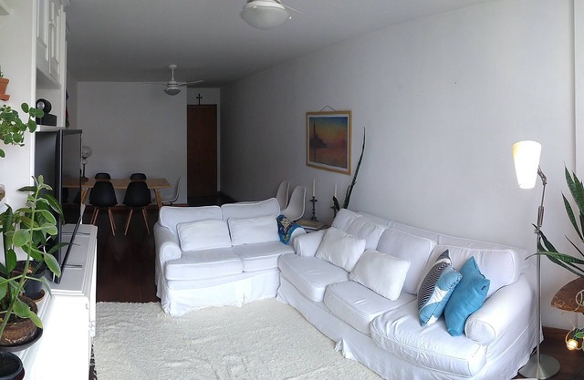Ipanema - Amplio apartamento, 70 m2, hasta 4 personas, excelente ubicación.