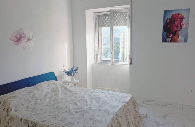 Isernia - The Little Blue Sapphire