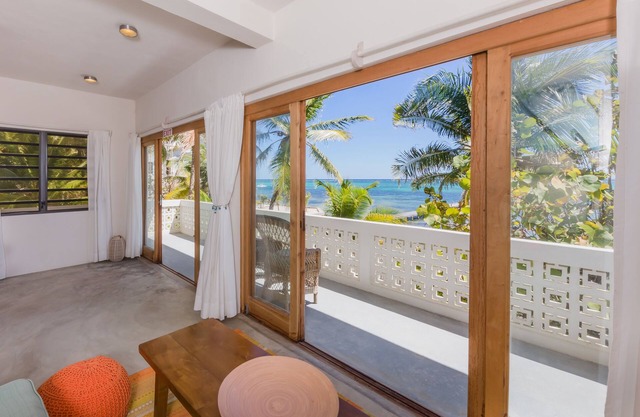 Babylon Beach Villa 4