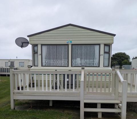 J4 Millfields 4 berth lead person must be over 30