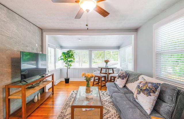 Jacksonville Apartment w/ Private Patio Near NAS!