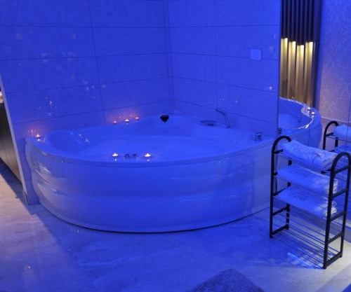 Jacuzzi Apartman De Lux - Cacak