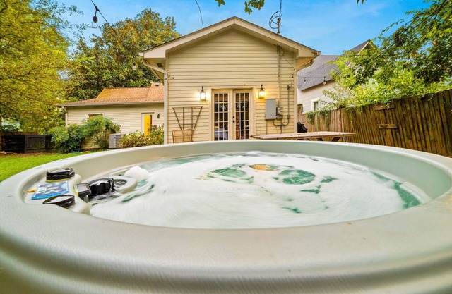 Charming East Nashville Home, Mins From Downtown