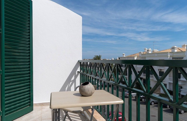 Jare Apartment, balcón