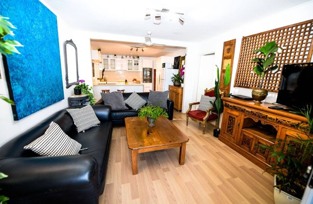 Jaspers 3 Bedroom Garden Apartment