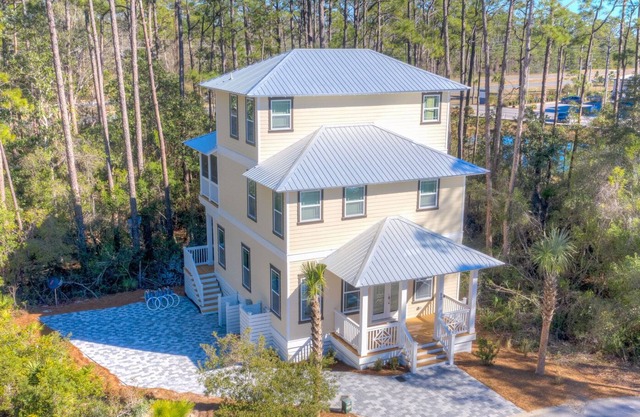 Joie de Vivre: Luxury🏖Pool 🏖Master on Main🏖Sleeps 19 🏖Beach Bonfires in May - Aug 2023