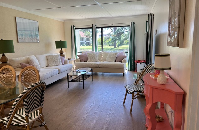 Just renovated + perfect for families - stylish ground floor villa.